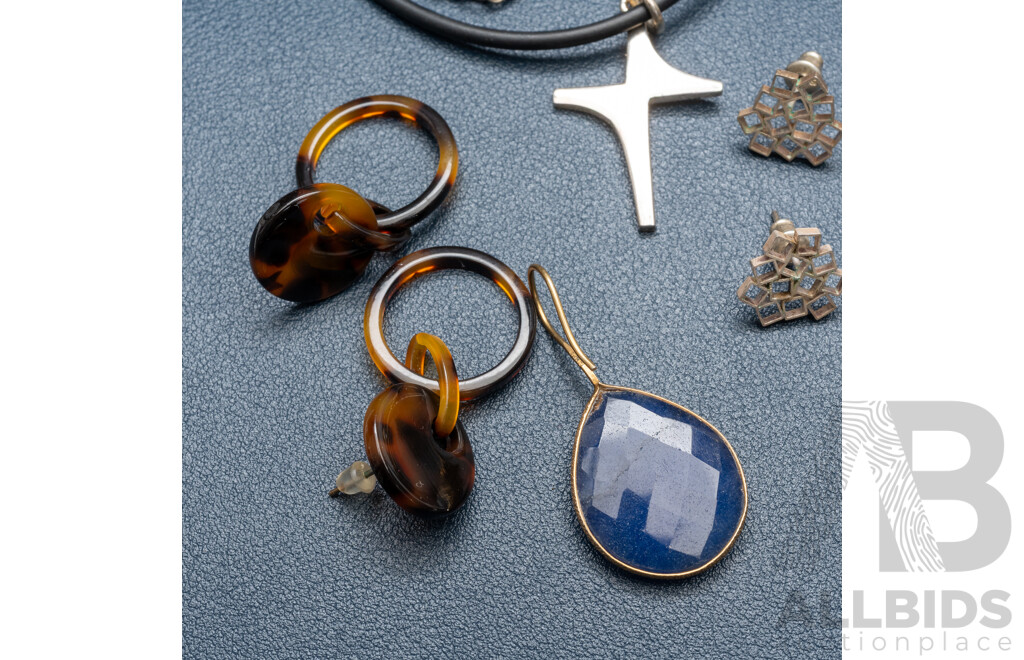 Collection of Jwellery Including Sterling Silver Gemstone Earrings & Mexican Cross Pendant