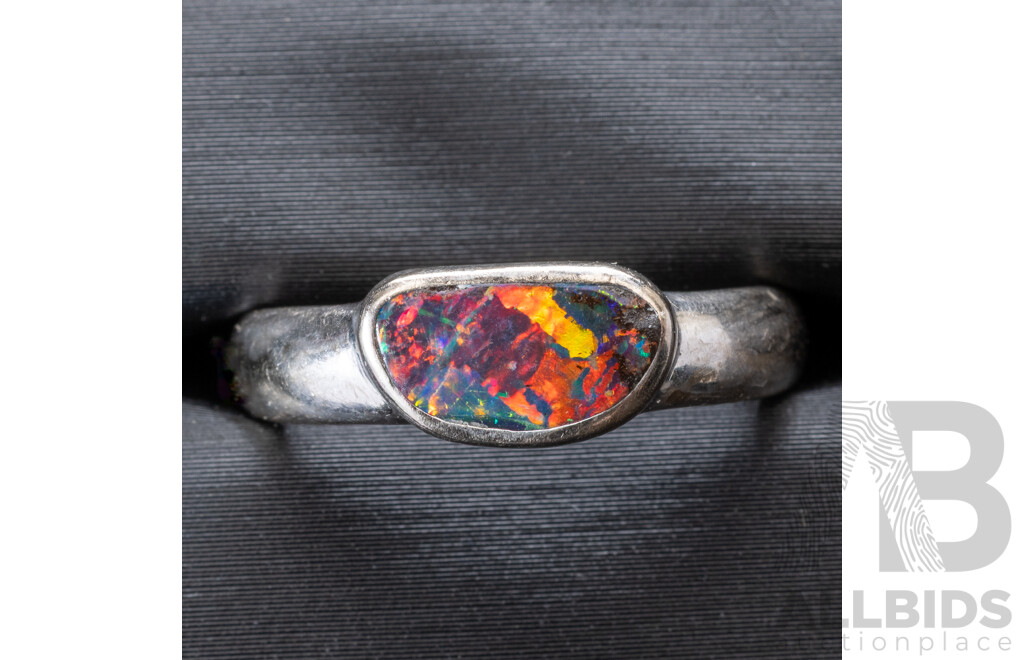 18ct Australian Boulder Opal Ring, Size N, 3.53 Grams