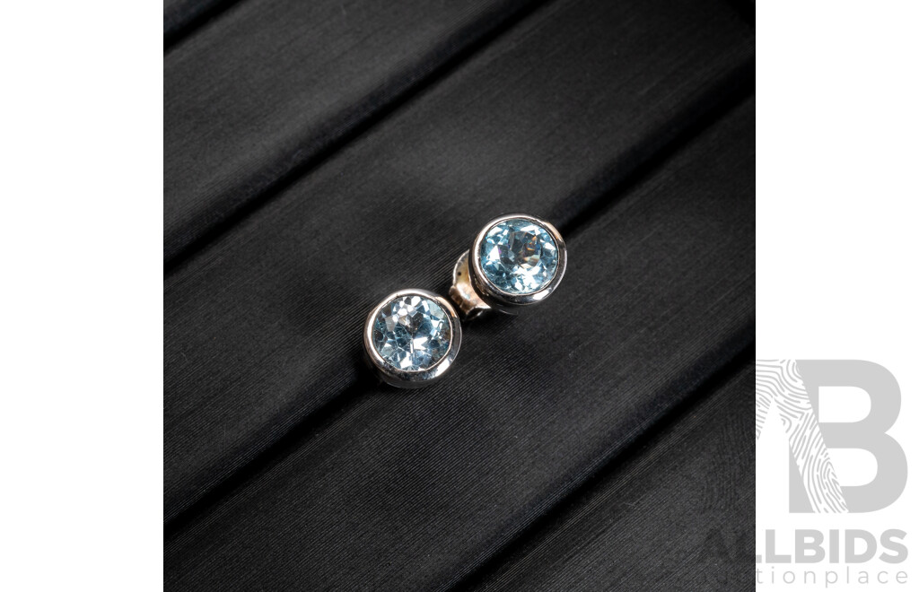 BRAND NEW - Sterling Silver Topaz Stud Earrings, 5.0mm, 1.65 Grams