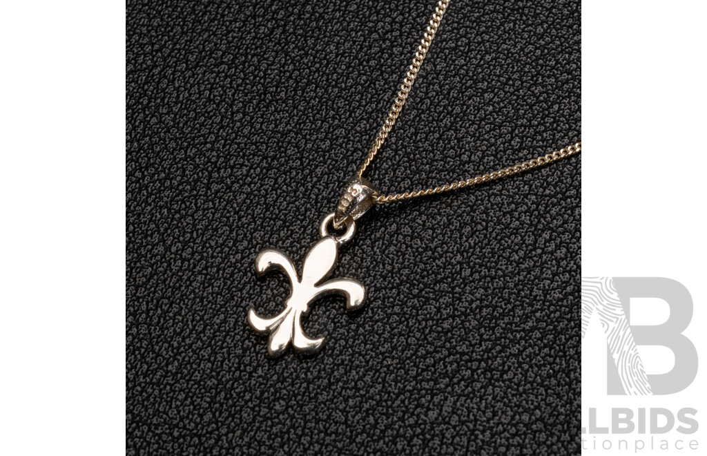 BRAND NEW - Sterling Silver Fleur De Lis Pendant, 20mm, on 50cm Necklace, 2.72 Grams