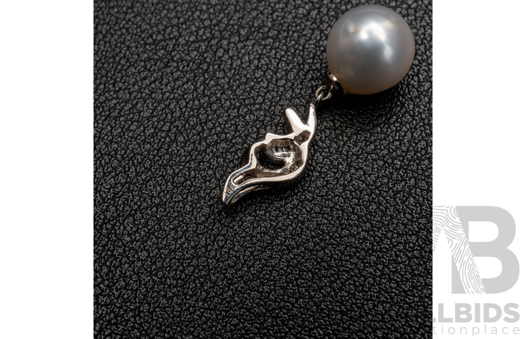 BRAND NEW - 18ct White Gold South Sea Pearl & (0.10ct) Diamond Drop Pendant on 9ct White Gold Necklace (broken), 45cm, 4.83 Grams
