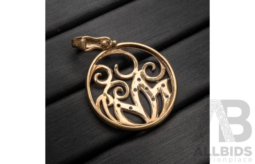 9ct Diamond Set Lotus Medallion Pendant, 20mm, 2.21 Grams