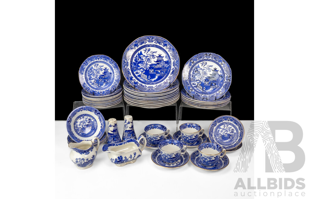 Vintage Blue and White Willow Pattern Burleigh Ware 45 Piece Dinner Service