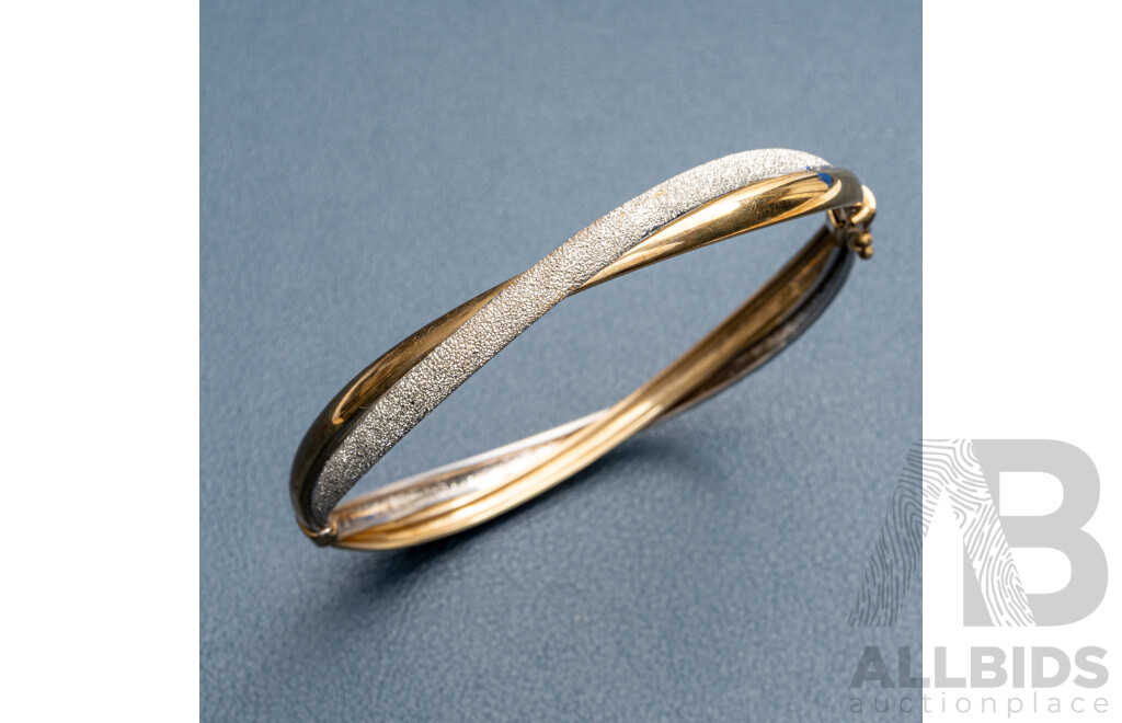 9ct Yellow & White Gold Twist Hinged Startdust Bangle, 63mm, 8.78 Grams