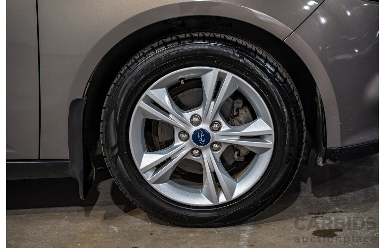 8/2012 Ford Focus Trend LW 4d Sedan Lunar Sky Metallic 2.0L