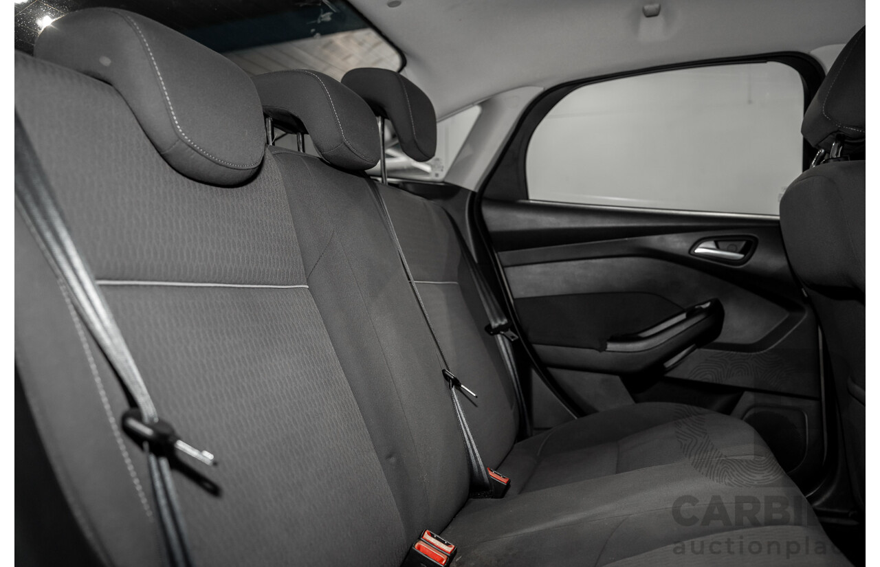 8/2012 Ford Focus Trend LW 4d Sedan Lunar Sky Metallic 2.0L