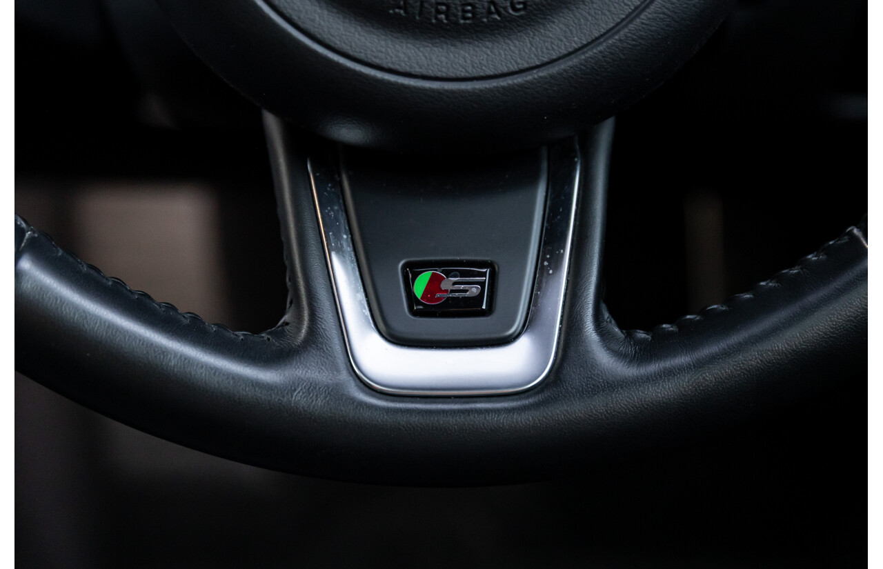 03/2018 Jaguar XE S 35t (280kW RWD) MY18 4d Sedan Carpathian Grey Metallic Supercharged V6 3.0L