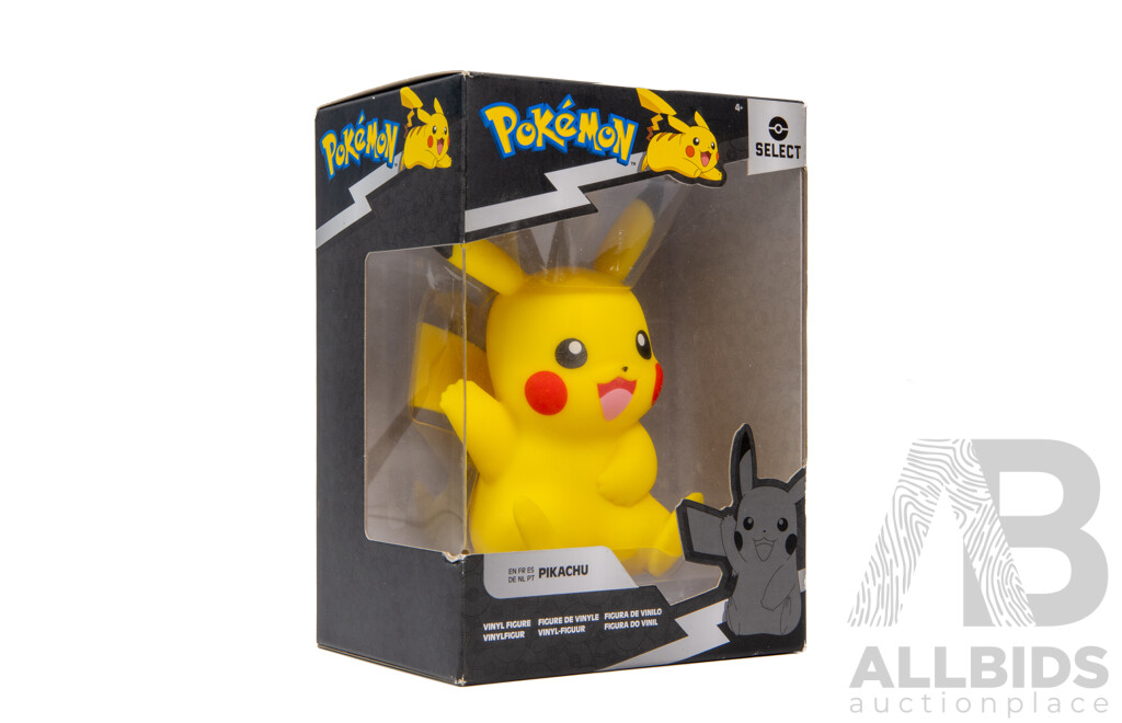 Pokémon Select Series 9 Pikachu in Original Box