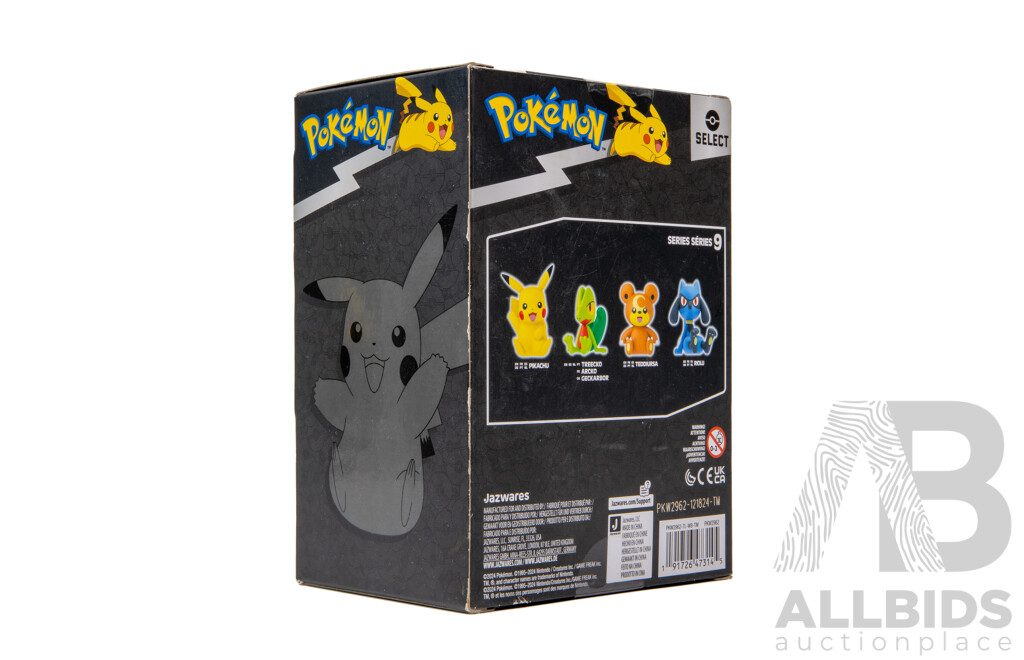 Pokémon Select Series 9 Pikachu in Original Box