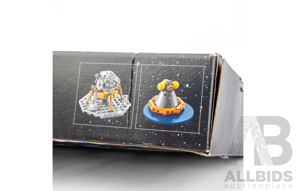 LEGO NASA Apollo Saturn V, 92176, in Original Box