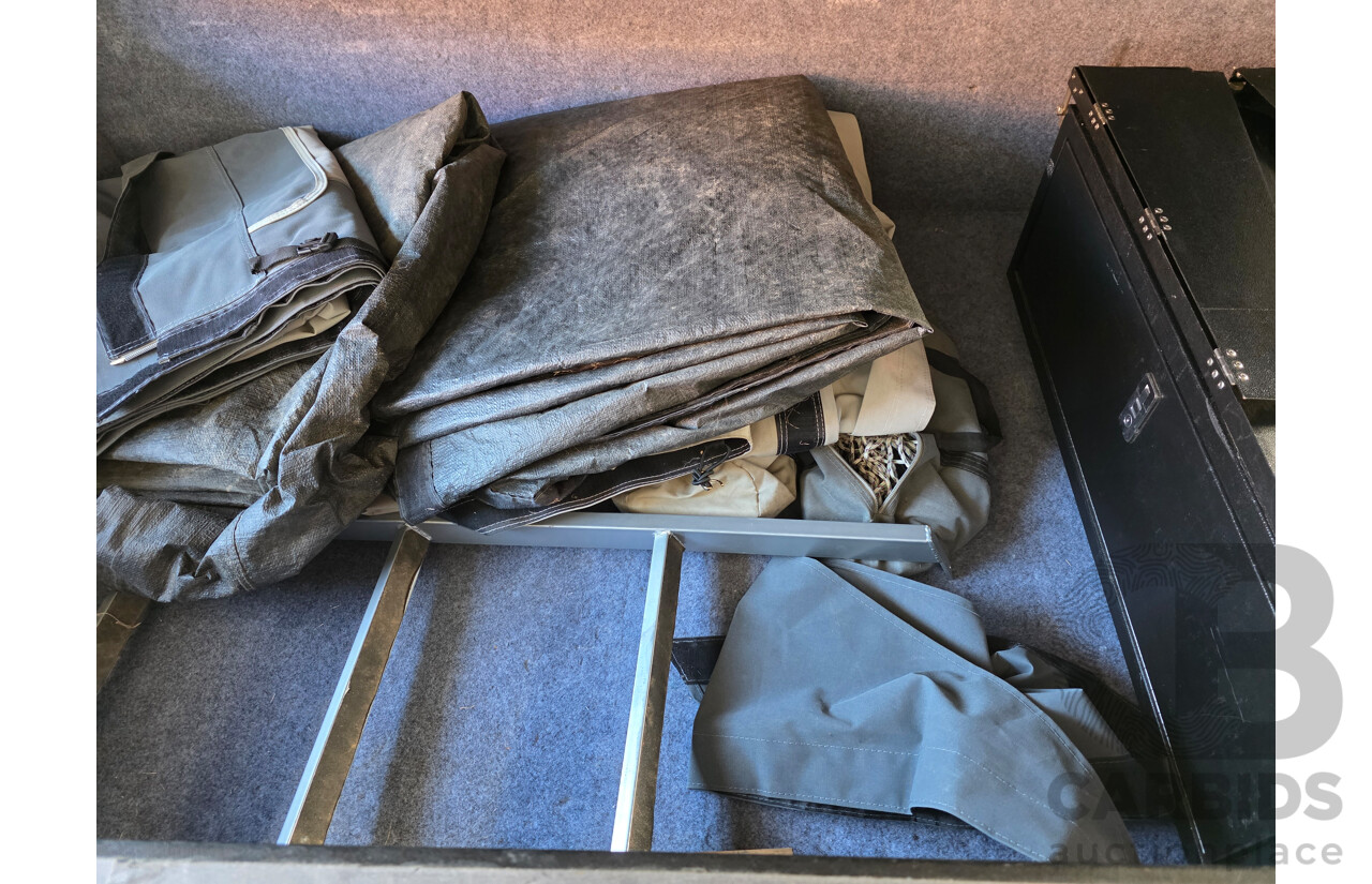 10/2016 GIC Black Series Extreme Commando Camping Trailer w/ 2x Annex and Boat Rack