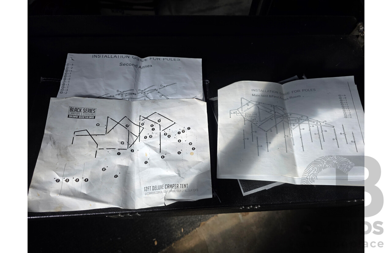 10/2016 GIC Black Series Extreme Commando Camping Trailer w/ 2x Annex and Boat Rack