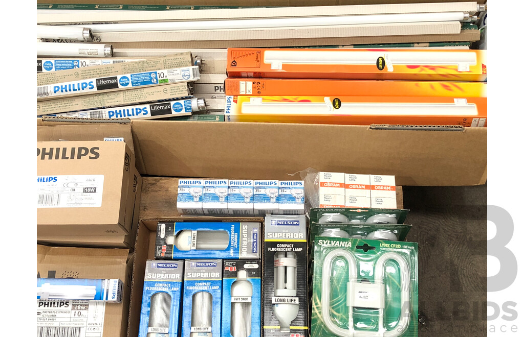 Large Selection of Fluorescent and Metal Halide Light Globes - New