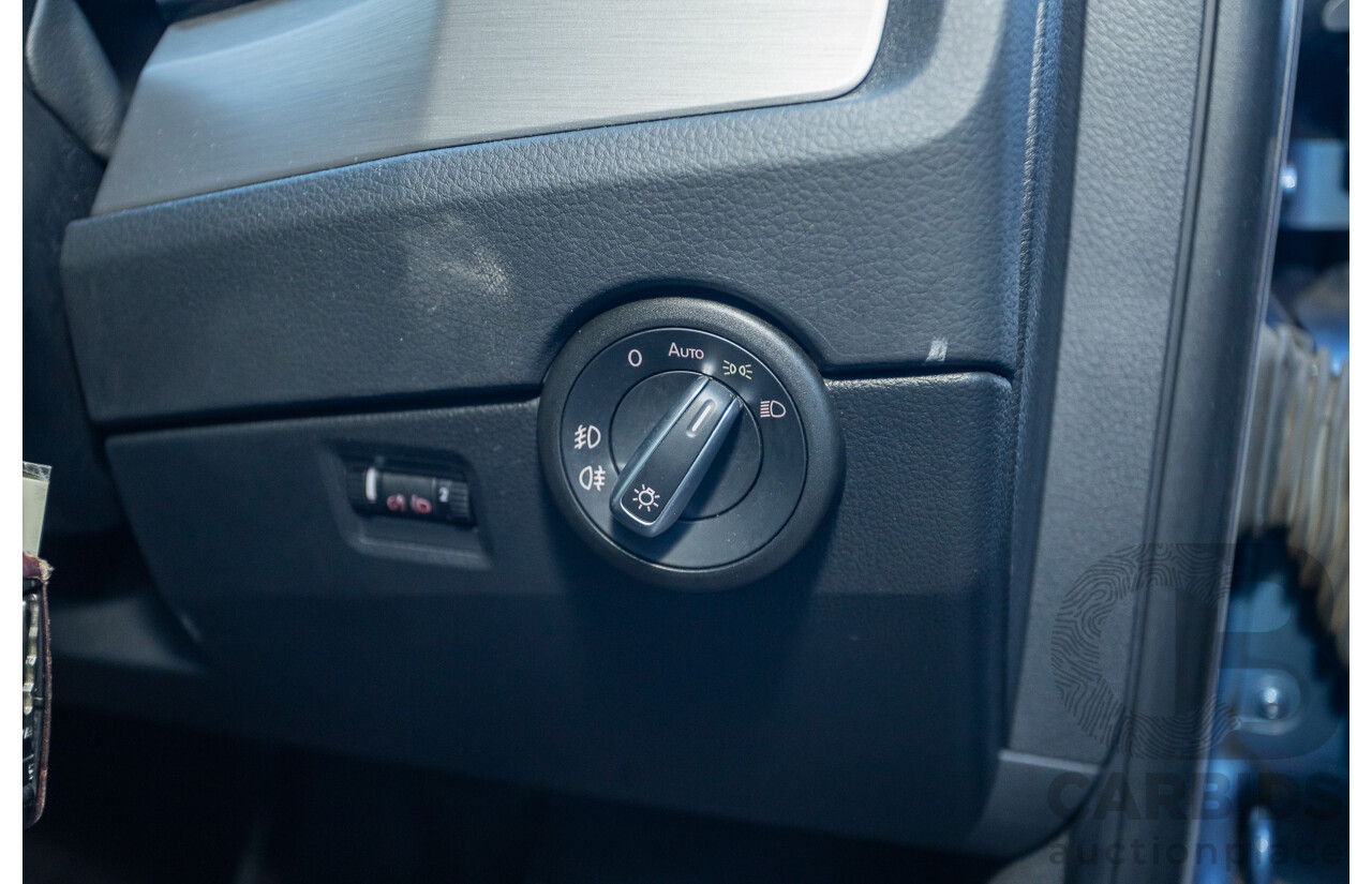 05/2017 Volkswagen Multivan Comfortline TDI340 T6 MY17.5 4D Wagon Acapulco Blue Metallic 2.0L Turbo Diesel - 7 Seats