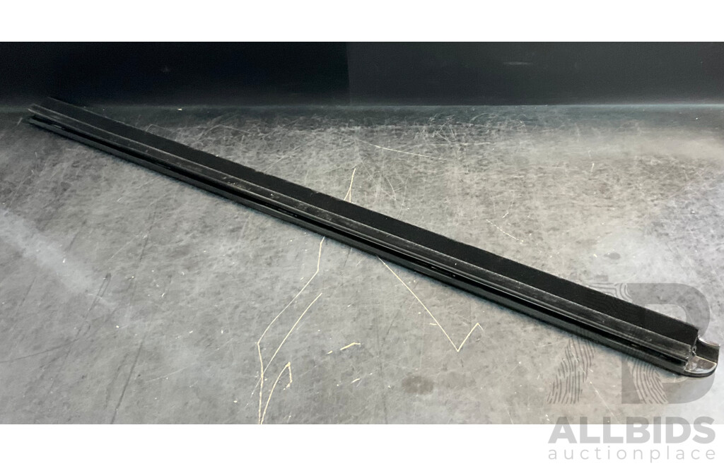 GM 20921215 Sealing Strip Assembly, Front Side Door Window Outer for GMC or Chevrolet