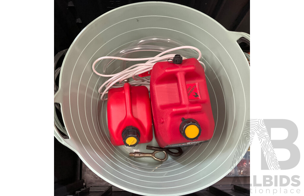 KETER Storage Box with Assorted Garagenalia