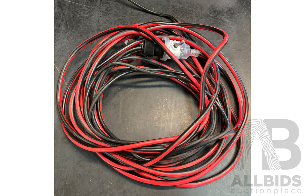 RYOBI 30L Wet & Dry Vacum Cleaner with Heavy Duty Extendtion Cord