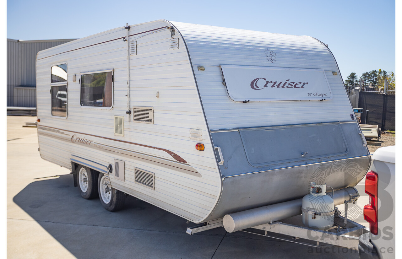 08/2001 Regent Cruiser 19ft Caravan Trailer  - White