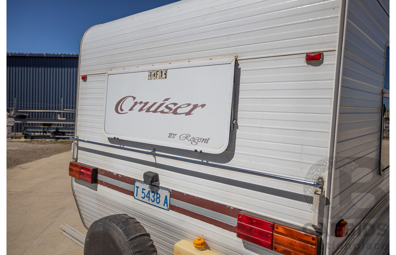 08/2001 Regent Cruiser 19ft Caravan Trailer  - White