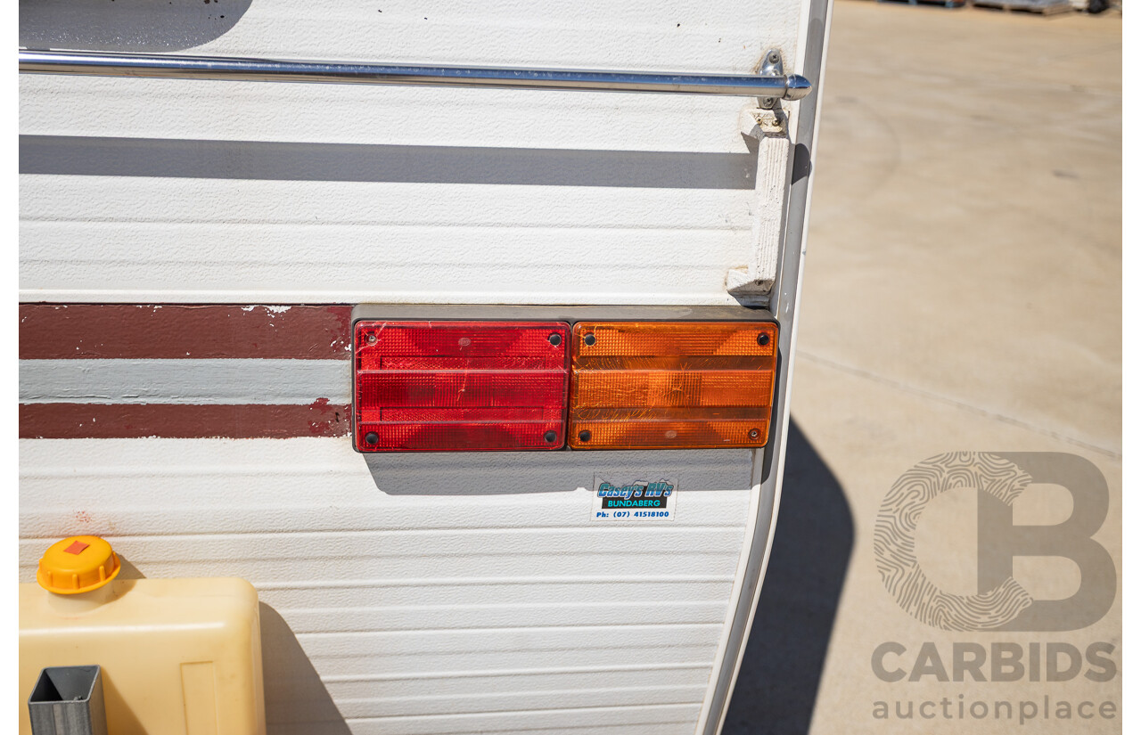 08/2001 Regent Cruiser 19ft Caravan Trailer  - White