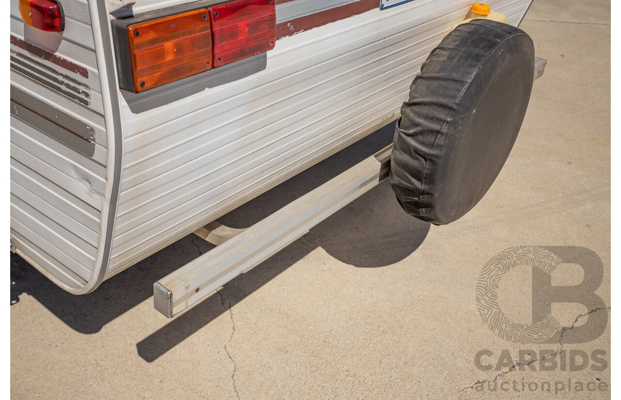 08/2001 Regent Cruiser 19ft Caravan Trailer  - White