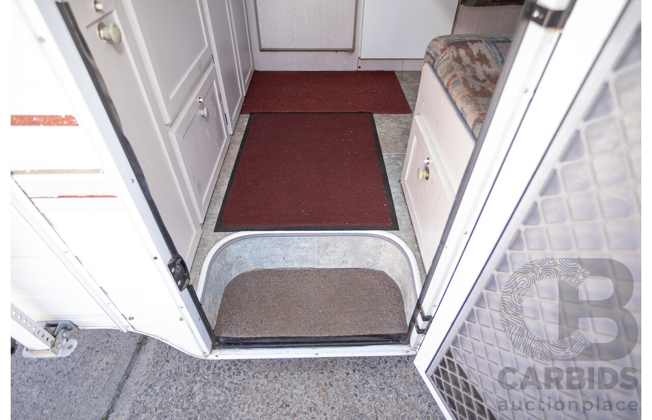 08/2001 Regent Cruiser 19ft Caravan Trailer  - White