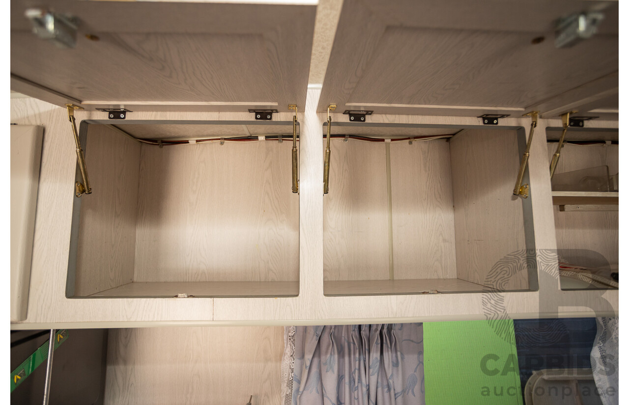 08/2001 Regent Cruiser 19ft Caravan Trailer  - White