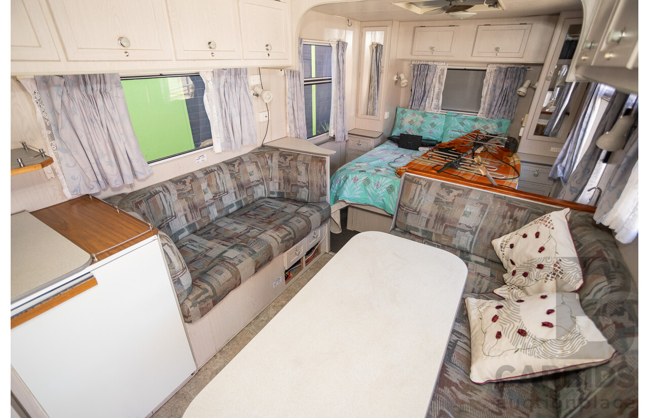 08/2001 Regent Cruiser 19ft Caravan Trailer  - White