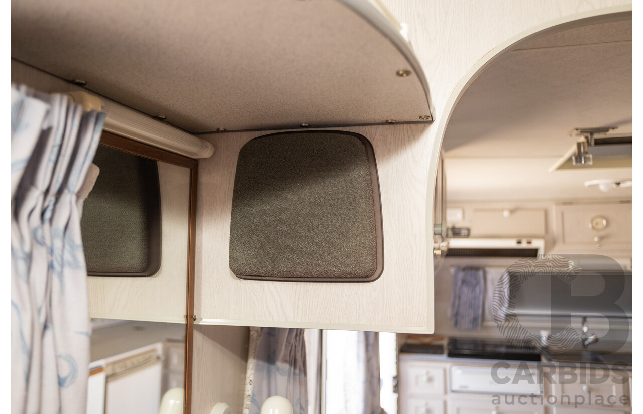 08/2001 Regent Cruiser 19ft Caravan Trailer  - White