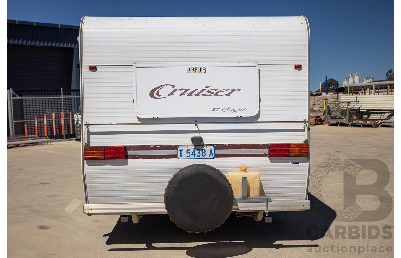 08/2001 Regent Cruiser 19ft Caravan Trailer  - White