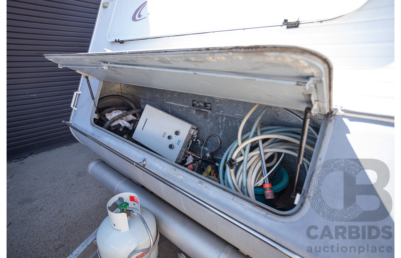 08/2001 Regent Cruiser 19ft Caravan Trailer  - White