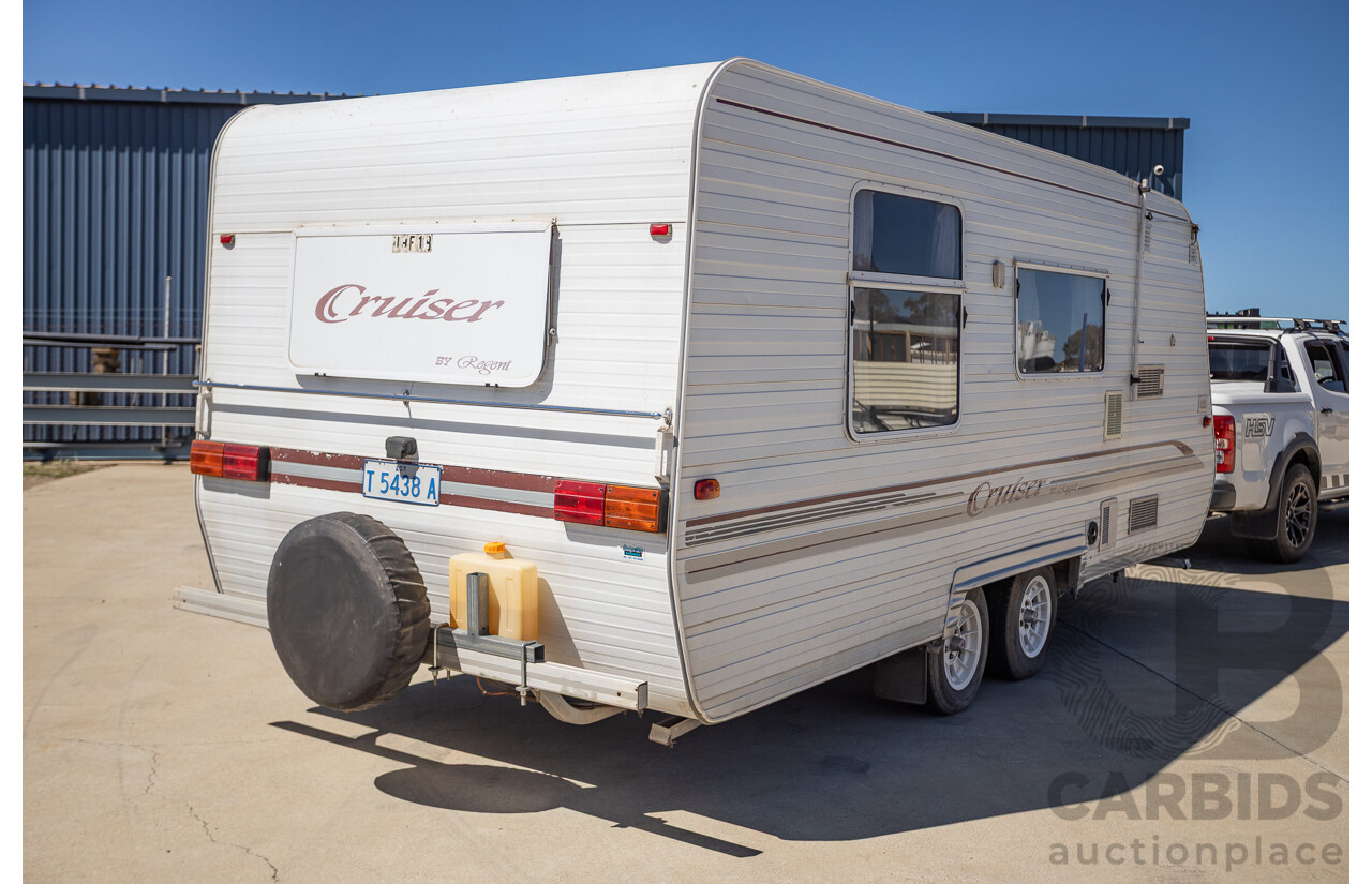08/2001 Regent Cruiser 19ft Caravan Trailer  - White