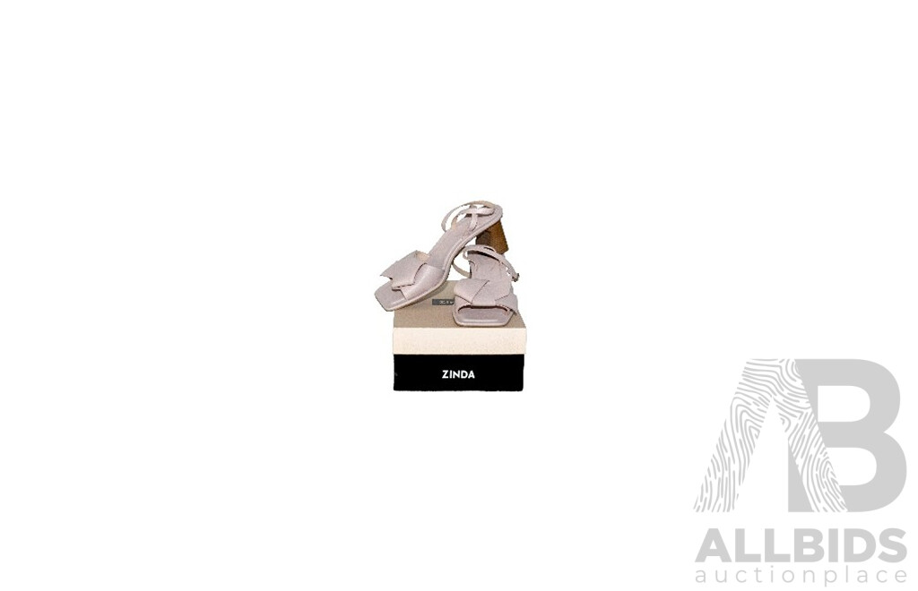 Zinda Leather Sandals Size 41 - Valued at $389