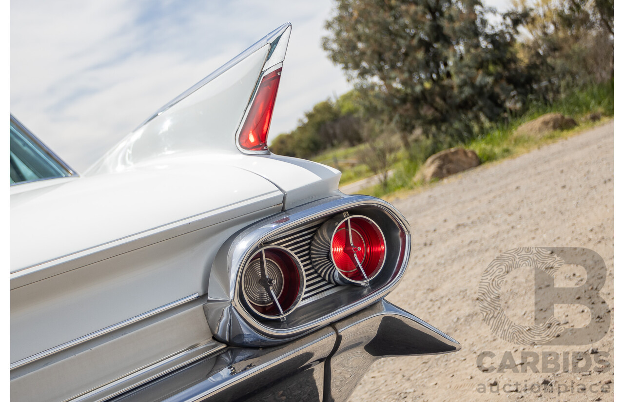 01/1961 Cadillac DeVille Short Deck 4d Sedan Olympic White V8 6.4L