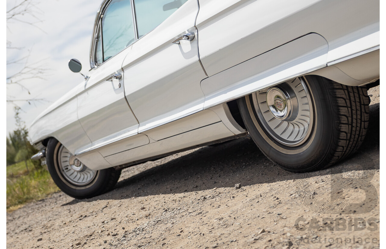 01/1961 Cadillac DeVille Short Deck 4d Sedan Olympic White V8 6.4L