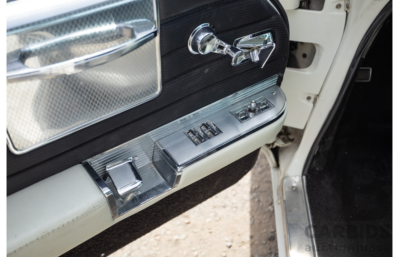 01/1961 Cadillac DeVille Short Deck 4d Sedan Olympic White V8 6.4L