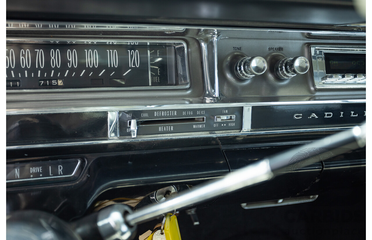 01/1961 Cadillac DeVille Short Deck 4d Sedan Olympic White V8 6.4L