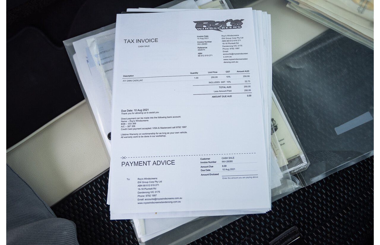 01/1961 Cadillac DeVille Short Deck 4d Sedan Olympic White V8 6.4L