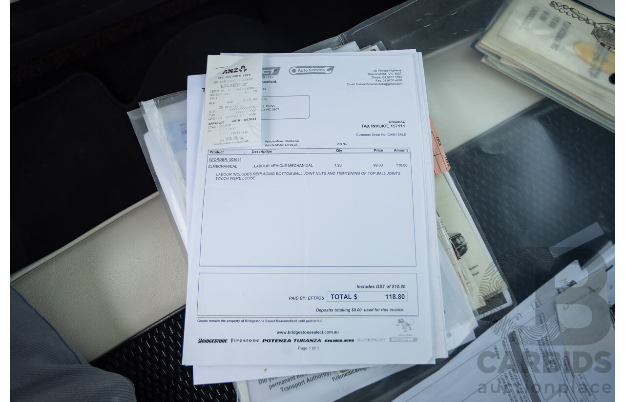 01/1961 Cadillac DeVille Short Deck 4d Sedan Olympic White V8 6.4L