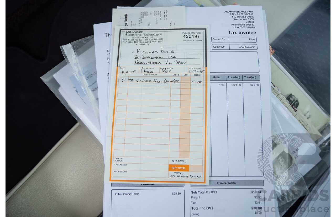 01/1961 Cadillac DeVille Short Deck 4d Sedan Olympic White V8 6.4L