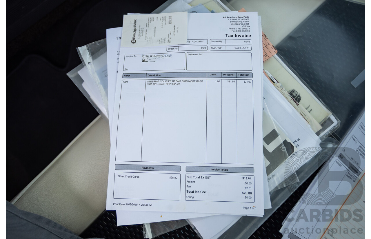 01/1961 Cadillac DeVille Short Deck 4d Sedan Olympic White V8 6.4L