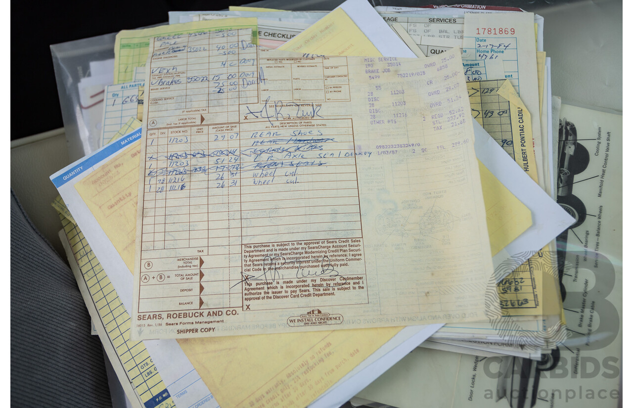 01/1961 Cadillac DeVille Short Deck 4d Sedan Olympic White V8 6.4L