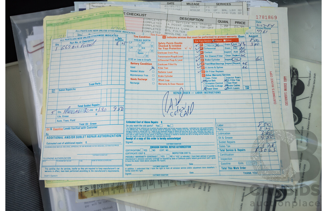 01/1961 Cadillac DeVille Short Deck 4d Sedan Olympic White V8 6.4L