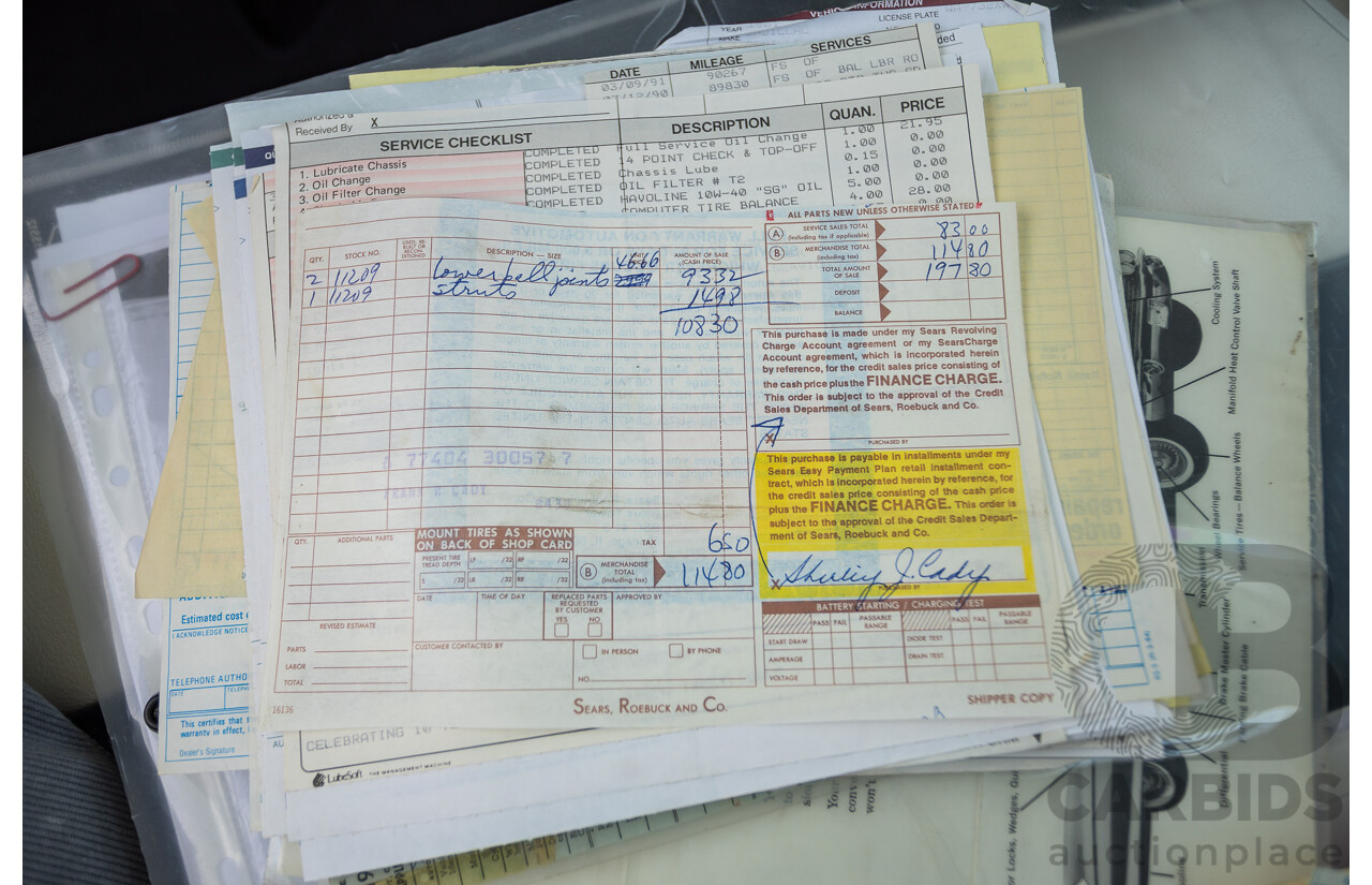 01/1961 Cadillac DeVille Short Deck 4d Sedan Olympic White V8 6.4L