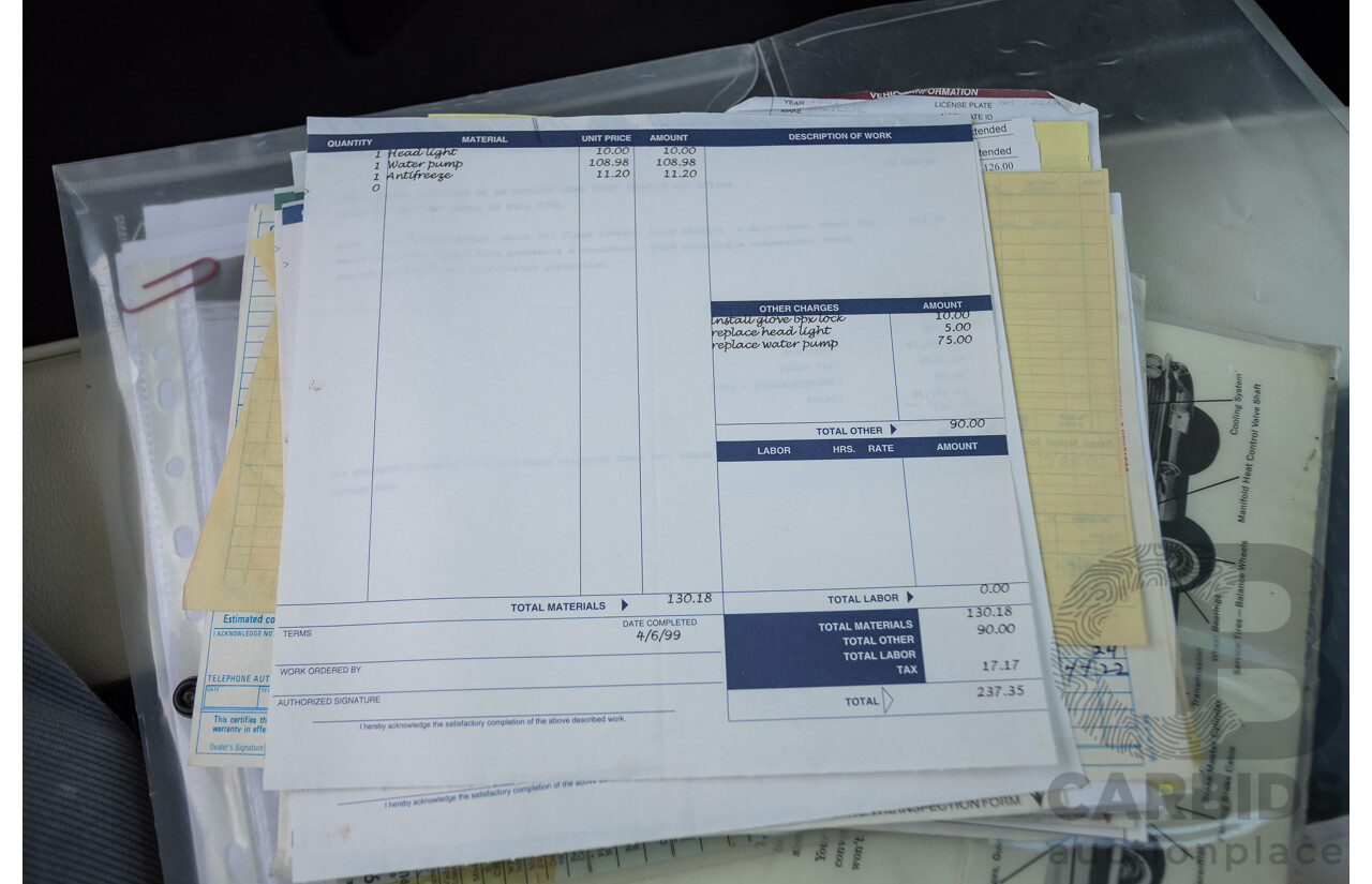 01/1961 Cadillac DeVille Short Deck 4d Sedan Olympic White V8 6.4L