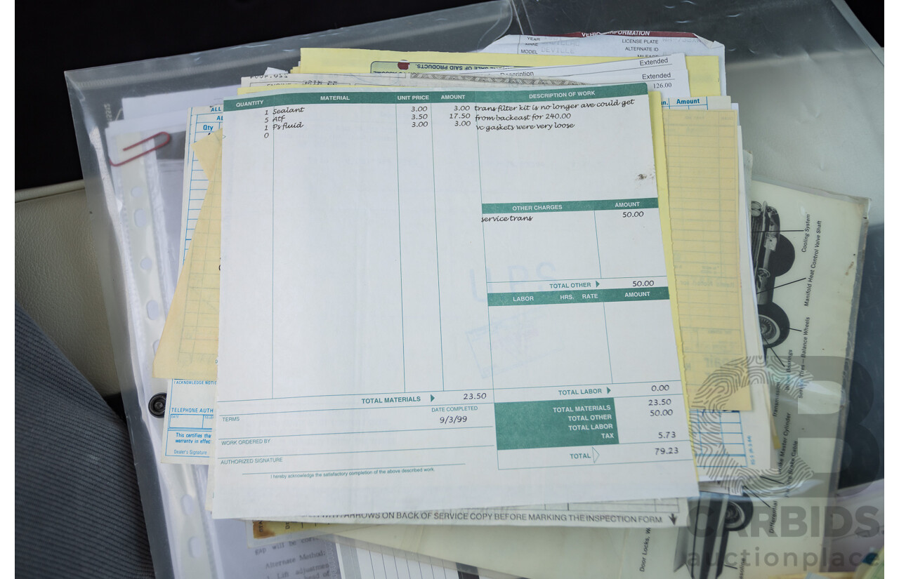 01/1961 Cadillac DeVille Short Deck 4d Sedan Olympic White V8 6.4L