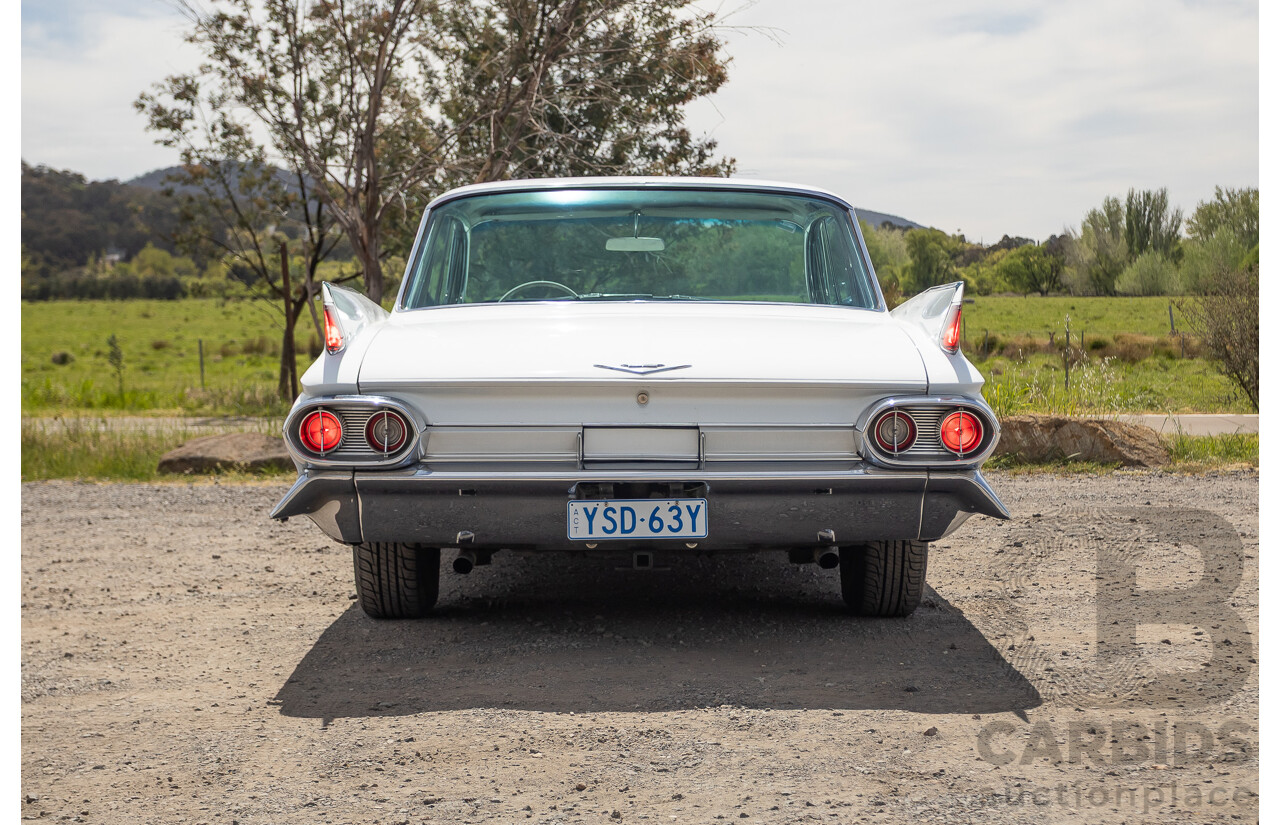 01/1961 Cadillac DeVille Short Deck 4d Sedan Olympic White V8 6.4L