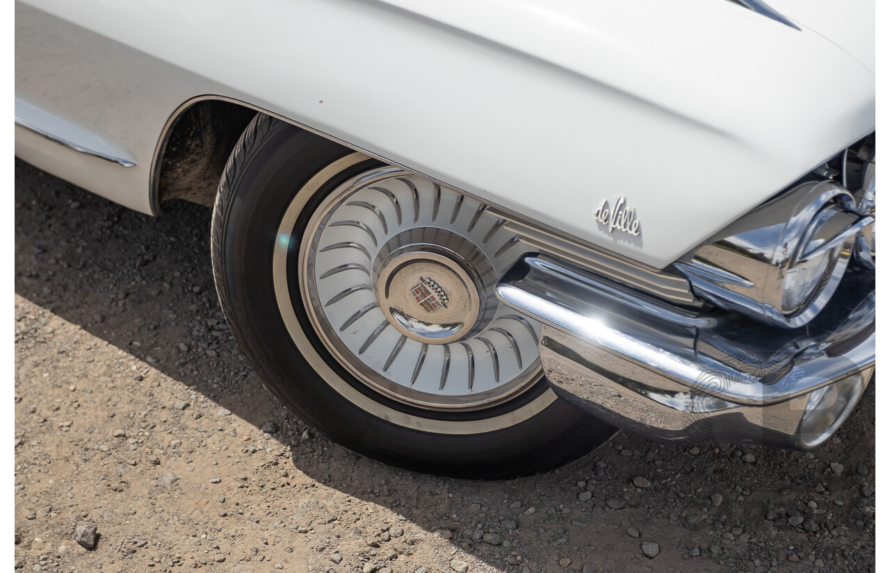01/1961 Cadillac DeVille Short Deck 4d Sedan Olympic White V8 6.4L