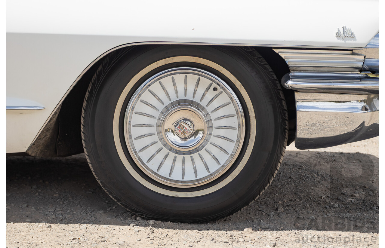 01/1961 Cadillac DeVille Short Deck 4d Sedan Olympic White V8 6.4L