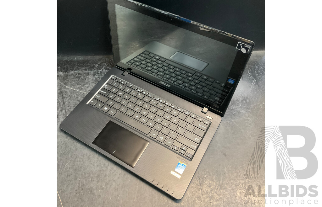 ASUS X200M 11.6'' 4GB 500GB HHD Notebook PC